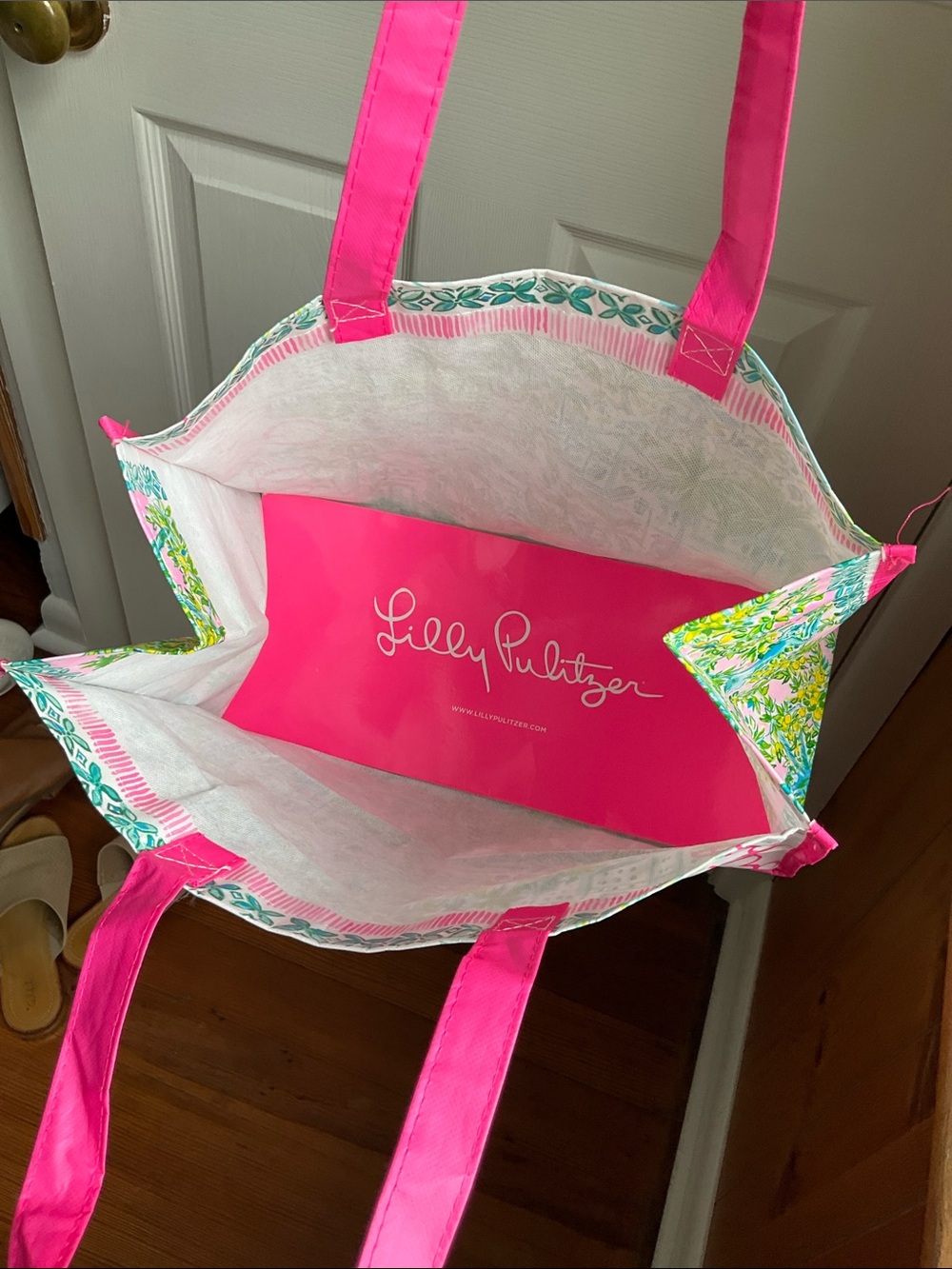 Lilly Pulitzer reusable tote bag - Picture 2 of 4